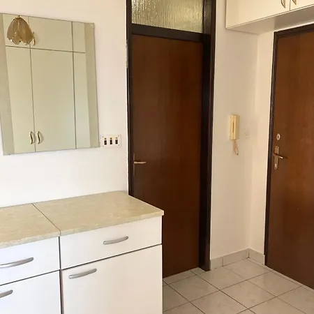 Apartament With Wifi - 23654 Crikvenica